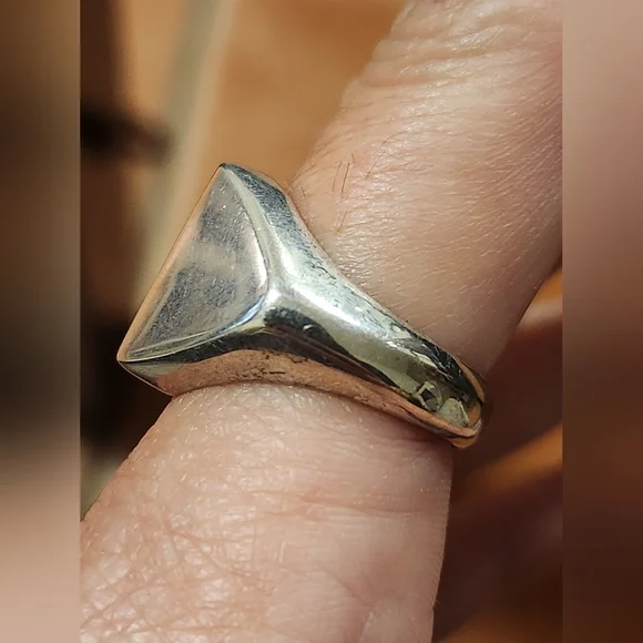 Vintage Sterling Silver Ring Size 7.5 9.9 grams - Picture 4 of 12